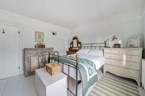 3 bedroom terraced house for sale - Grove Road, Sevenoaks, TN14