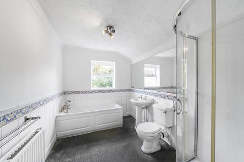 58 Cobden Road, London, SE25 5NX