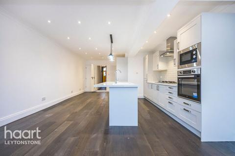 267 Cann Hall Road, London, E11 3NL