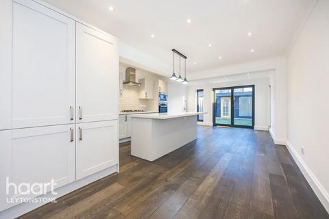 267 Cann Hall Road, London, E11 3NL