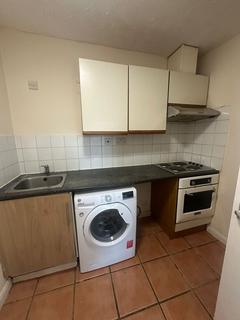 2 bedroom apartment to rent, Flat A, Guildford House, - Guildford Street, Luton