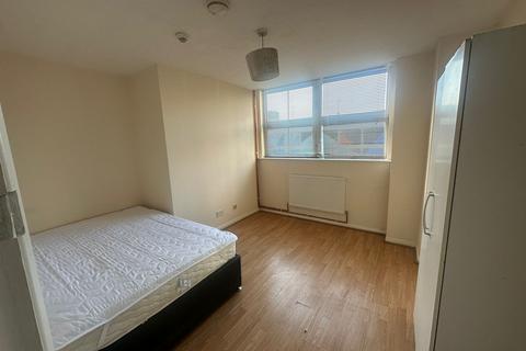 2 bedroom apartment to rent, Flat A, Guildford House, - Guildford Street, Luton