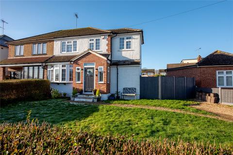 3 bedroom semi-detached house for sale - Kingley Drive, Wickford, SS12