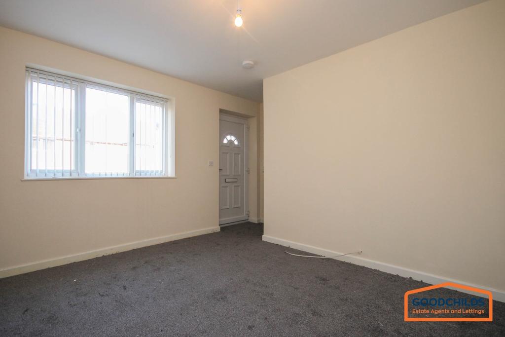 Ripon Road, Alumwell, Walsall, WS2 2 bed terraced house £795 pcm (£