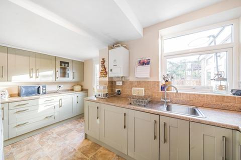 4 bedroom semi-detached house for sale - The Green, Hayes