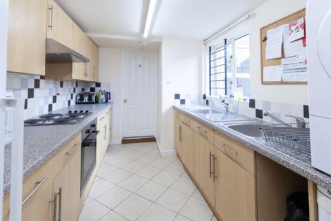 6 bedroom end of terrace house to rent - Magdalen Road, Oxford, Oxfordshire, OX4