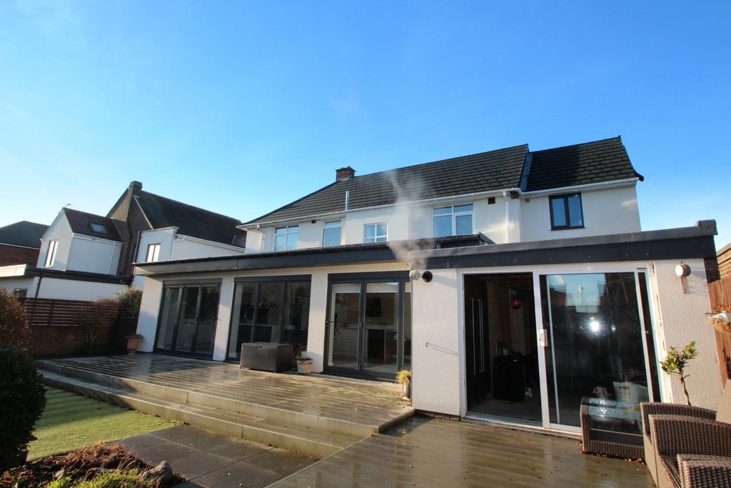 The Broadway, Tynemouth, NE30 4 bed detached house for sale £850,000
