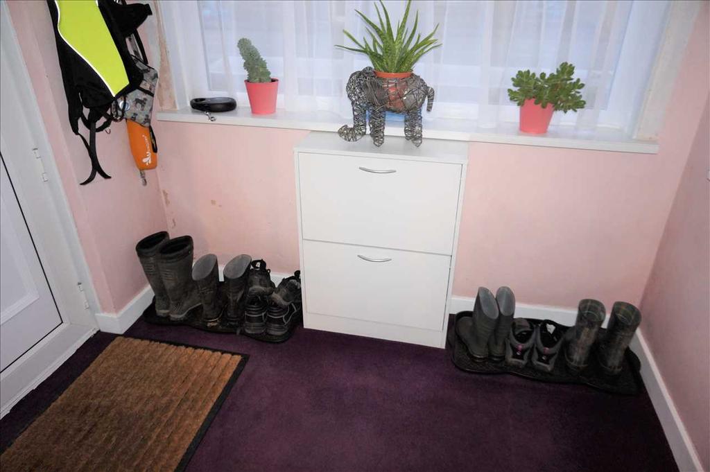 Cross Hands Road, GORSLAS, Llanelli 3 bed cottage £324,950