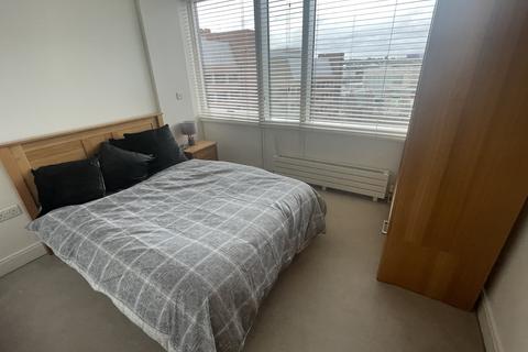 1 bedroom apartment to rent, Strand Street, Liverpool, Merseyside, L1