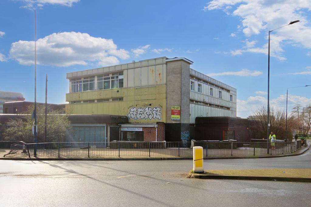 Abercorn Commercial Centre, Wembley, Middlesex HA0 Office £2,833 pcm