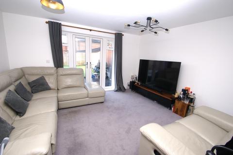 3 bedroom terraced house to rent, Fuller Way, Andover, SP11