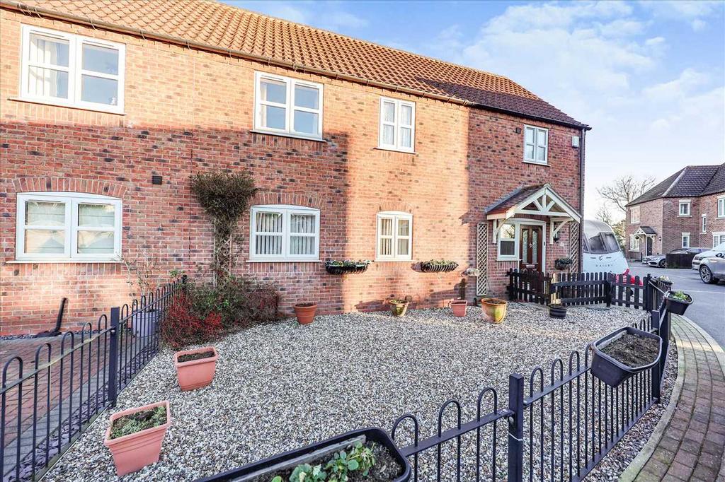 Fenton Fields, Fenton 3 bed semidetached house £275,000