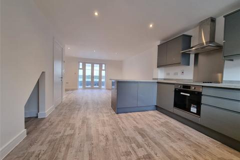 3 bedroom semi-detached house to rent, Launceston, Cornwall