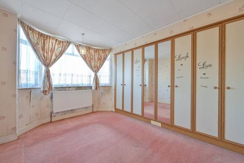 25 Hatch Road, London, SW16 4PW