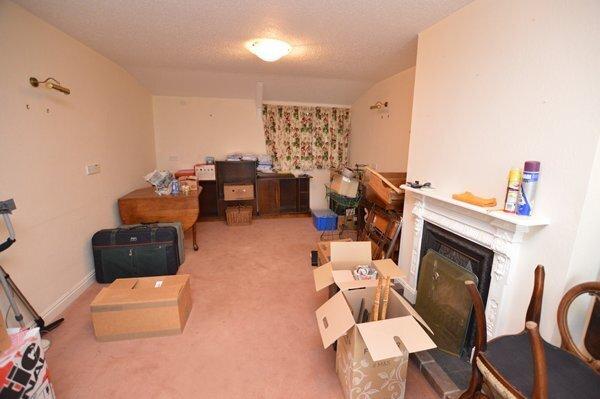 Lounge to the annexe