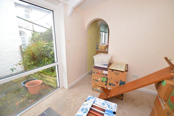 Dining room to annexe