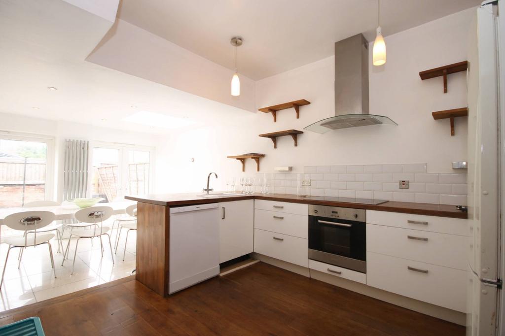 School Lane, Didsbury, Manchester, M20 2 bed end of terrace house £