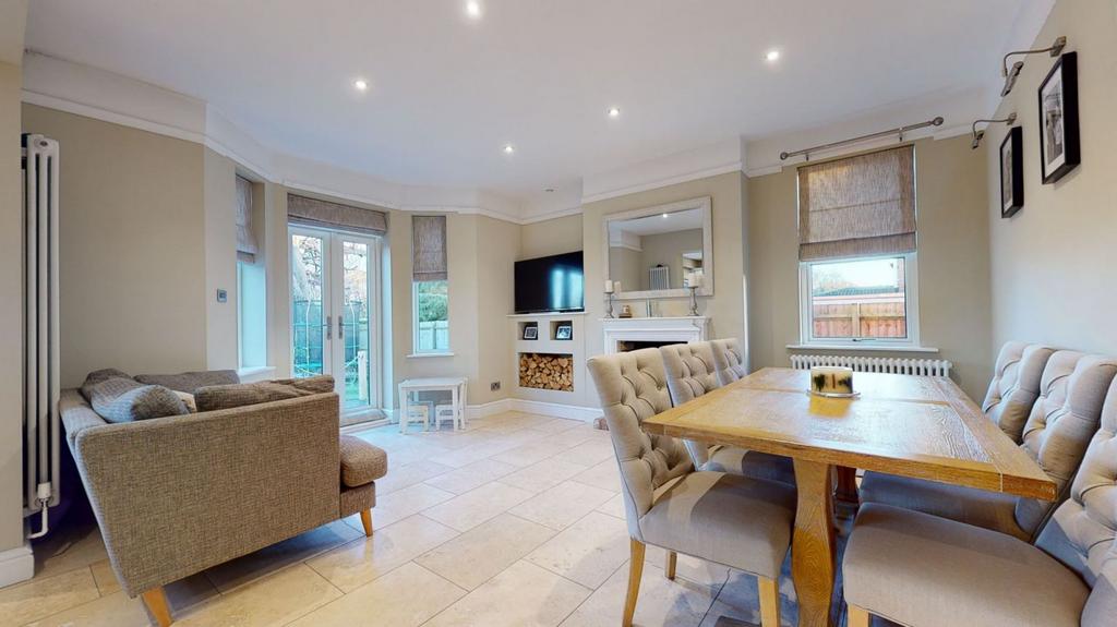 Kitchen / dining / family room