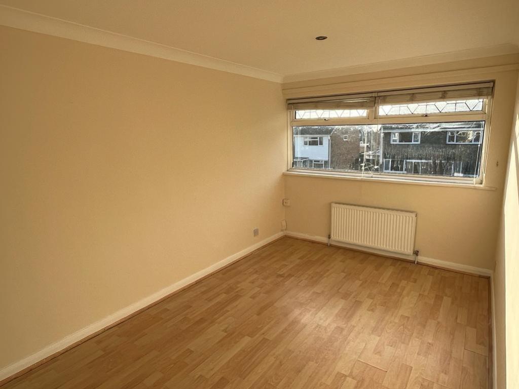 Bedroom 1 (2)
