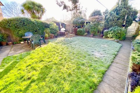 3 Baird Close, London, NW9 8XU
