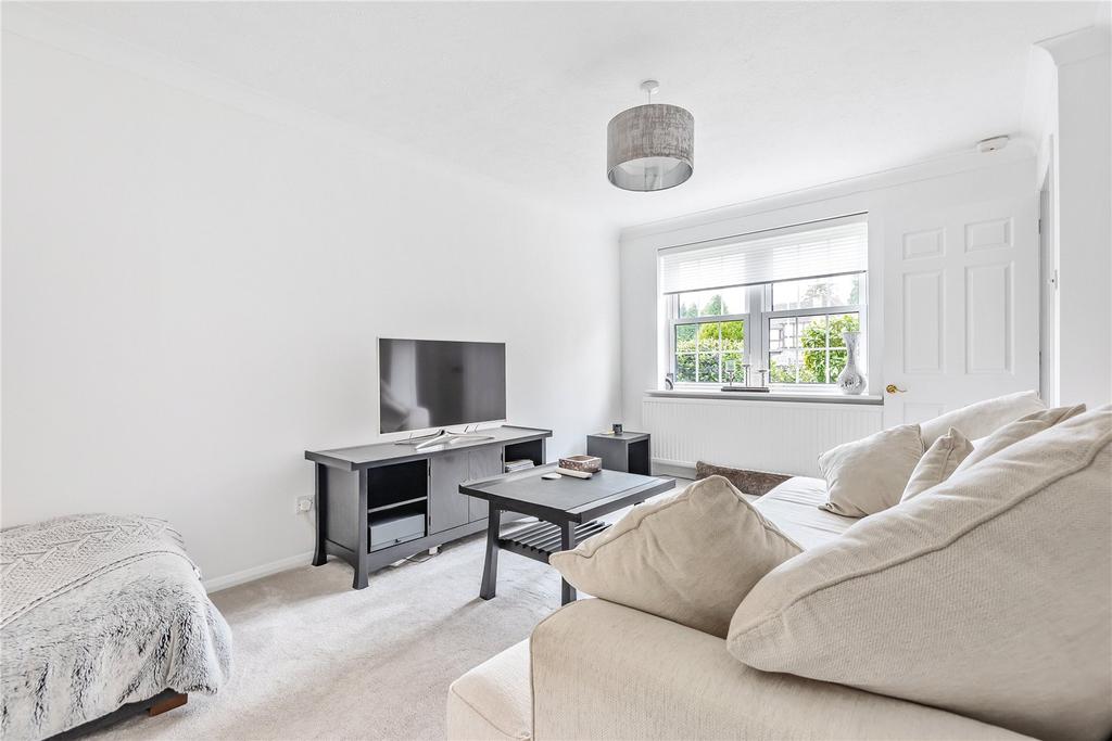 Cypress Grove, Tunbridge Wells, Kent, TN2 2 bed link detached house £