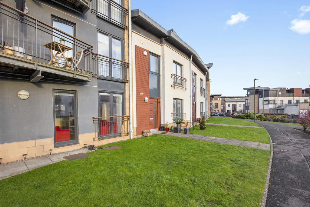 14/3 East Pilton Farm Crescent, Edinburgh, EH5 2GH 2 bed ground floor