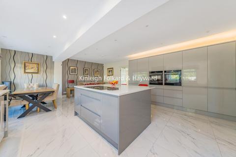 2b Logs Hill, Bromley, BR1 2PL