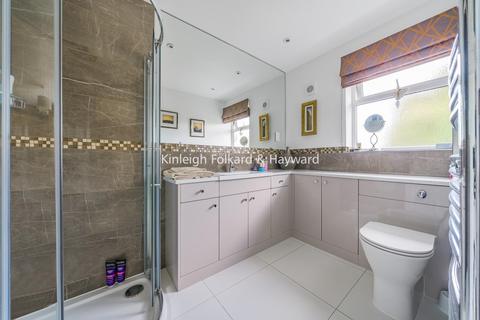2b Logs Hill, Bromley, BR1 2PL