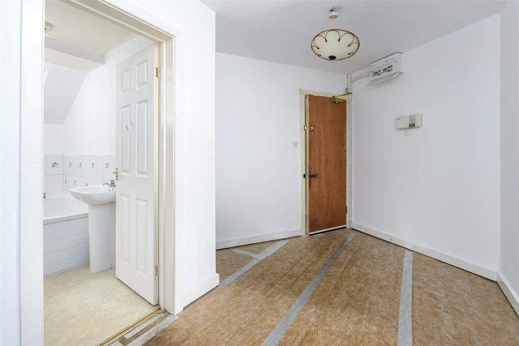 Edward Burdis Street, Southwick, Sunderland, SR5 3 bed apartment £125,000