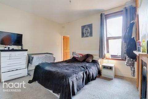33 James Street, Sheerness, ME12 2QE