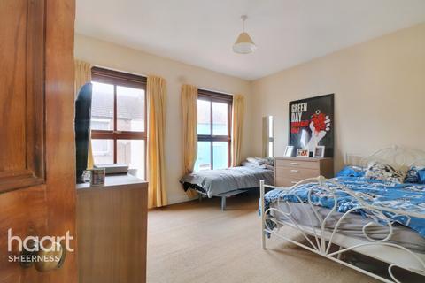 33 James Street, Sheerness, ME12 2QE