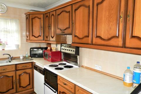 2 Maybrick Road, Hornchurch, RM11 2AZ