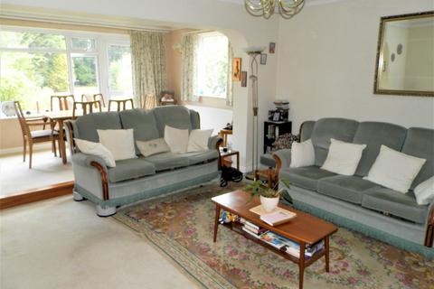 2 Maybrick Road, Hornchurch, RM11 2AZ