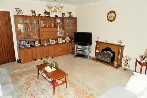 2 Maybrick Road, Hornchurch, RM11 2AZ