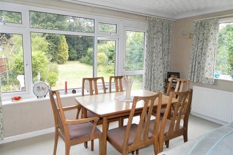 2 Maybrick Road, Hornchurch, RM11 2AZ