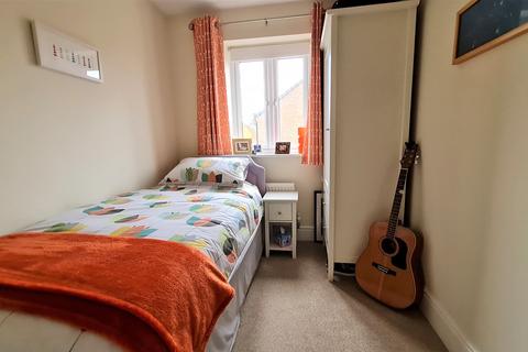 3 bedroom end of terrace house to rent, Blackberry Close, Barleythorpe