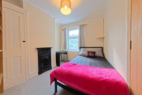 4 bedroom house to rent, Ewhurst Road, Brighton BN2