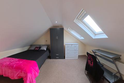 4 bedroom house to rent, Ewhurst Road, Brighton BN2