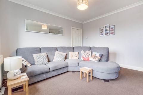 3 bedroom flat for sale - London Road, Leigh-on-sea, SS9