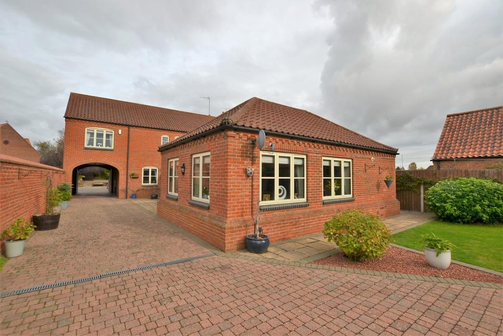 Mountbatten Road, Dersingham 4 bed detached house £600,000