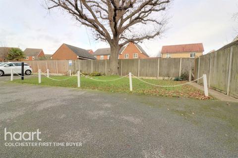 19 Carus Crescent, Highwoods, Colchester, CO4 9FU