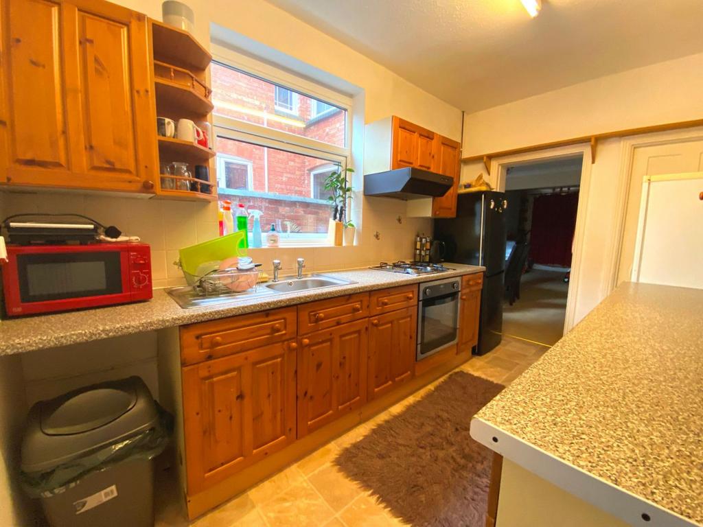 Milton Street, Poets Corner, Northampton NN2 7JG 2 bed terraced house