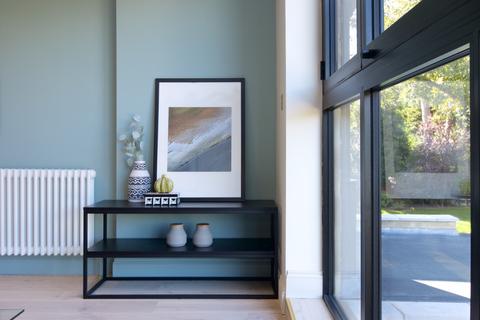 Flat 4, 77 Selborne Road, London, N14 7DE