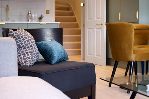 Flat 4, 77 Selborne Road, London, N14 7DE