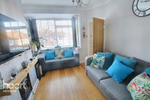 3 bedroom terraced house for sale - Hawthorn Road, Rochester