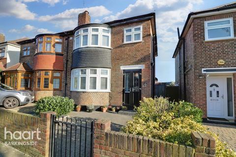 19 Penrith Road, Ilford, IG6 3DA