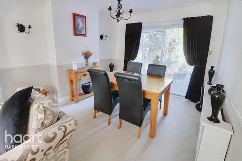 19 Penrith Road, Ilford, IG6 3DA
