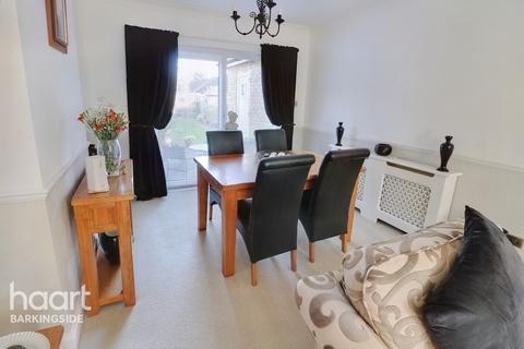 19 Penrith Road, Ilford, IG6 3DA