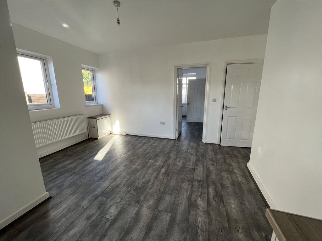 Dudley Street, Bilston, West Midlands, WV14 2 bed semidetached house
