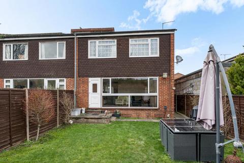1 Balmoral Close, Slough, SL1 6JP